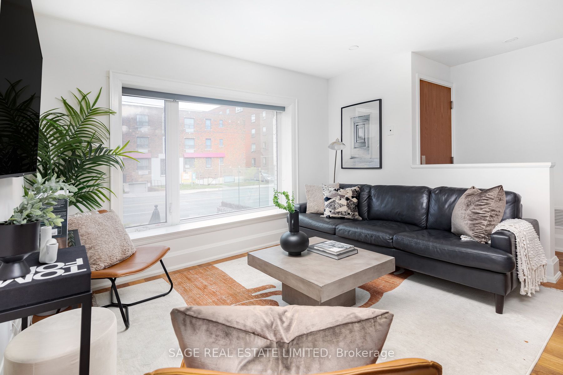 1657 Bathurst Street #2A