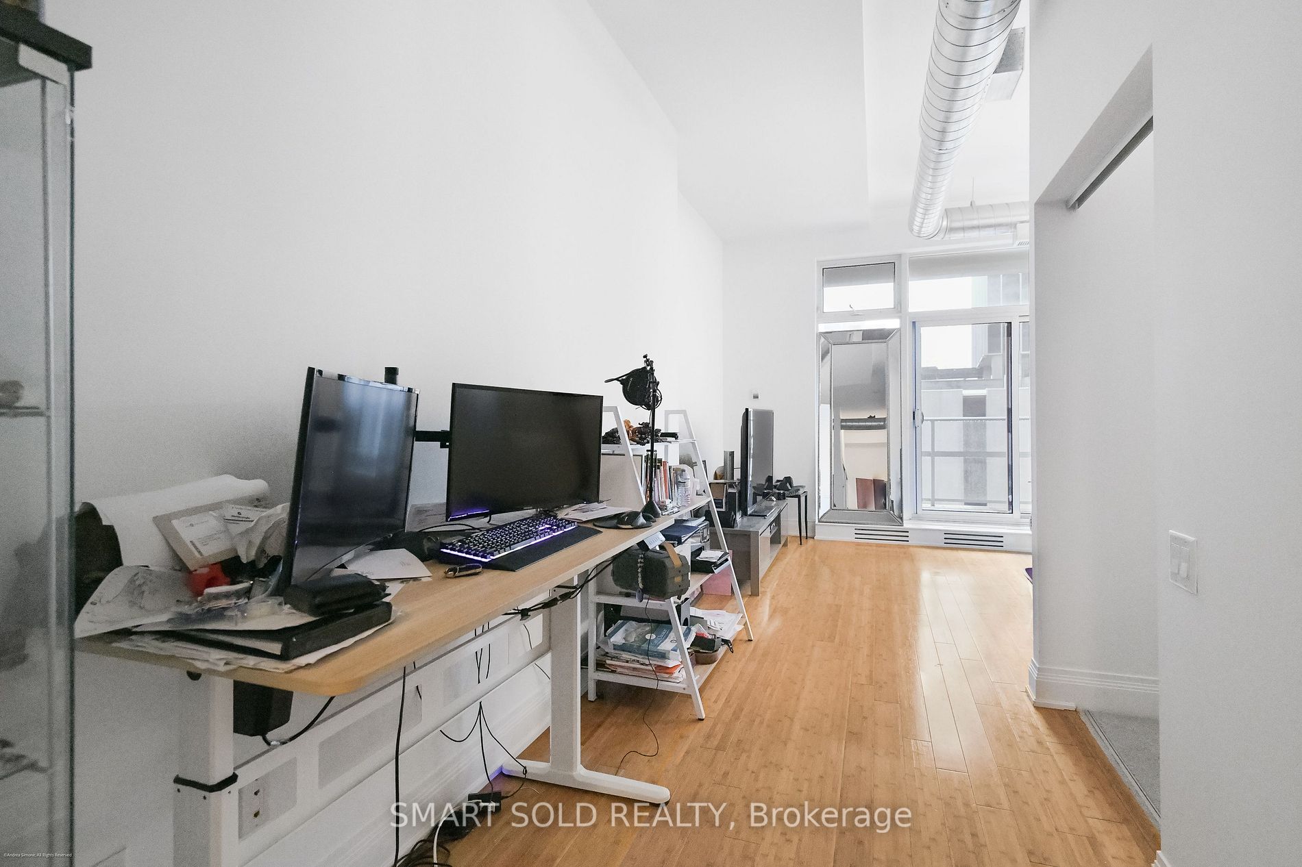 Listing C5933408 - Large Photo # 12