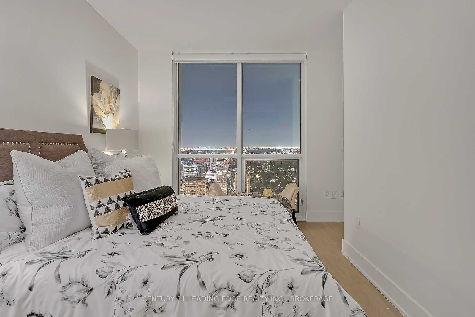 1 Yorkville Ave, #4803