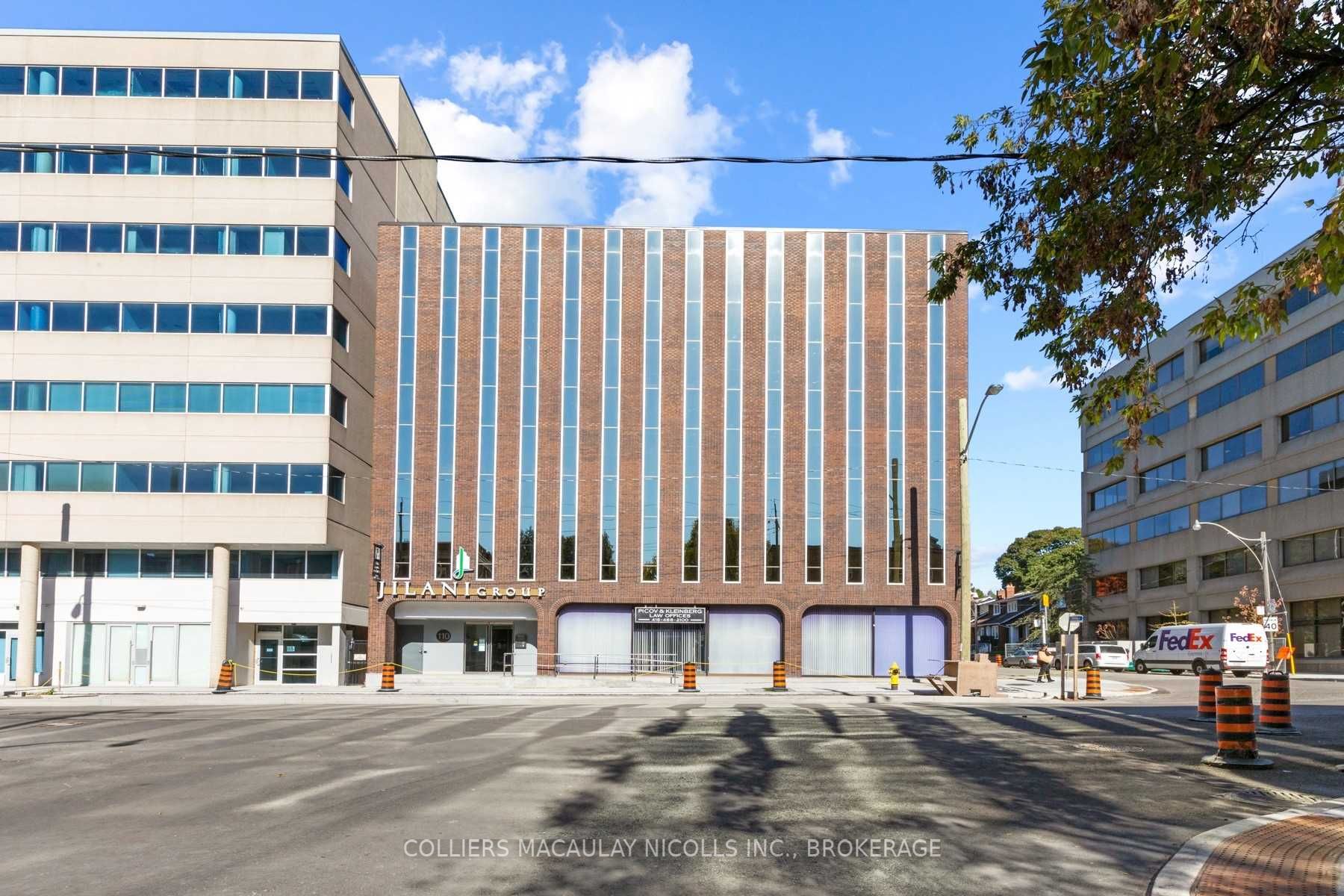 110 Eglinton Ave W, #305