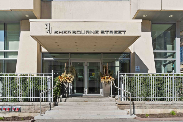 500 Sherbourne St, Toronto