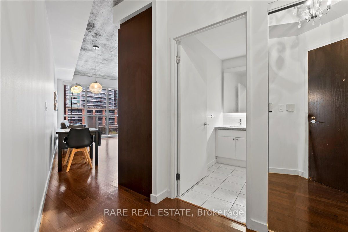 1 Shaw St S, #621