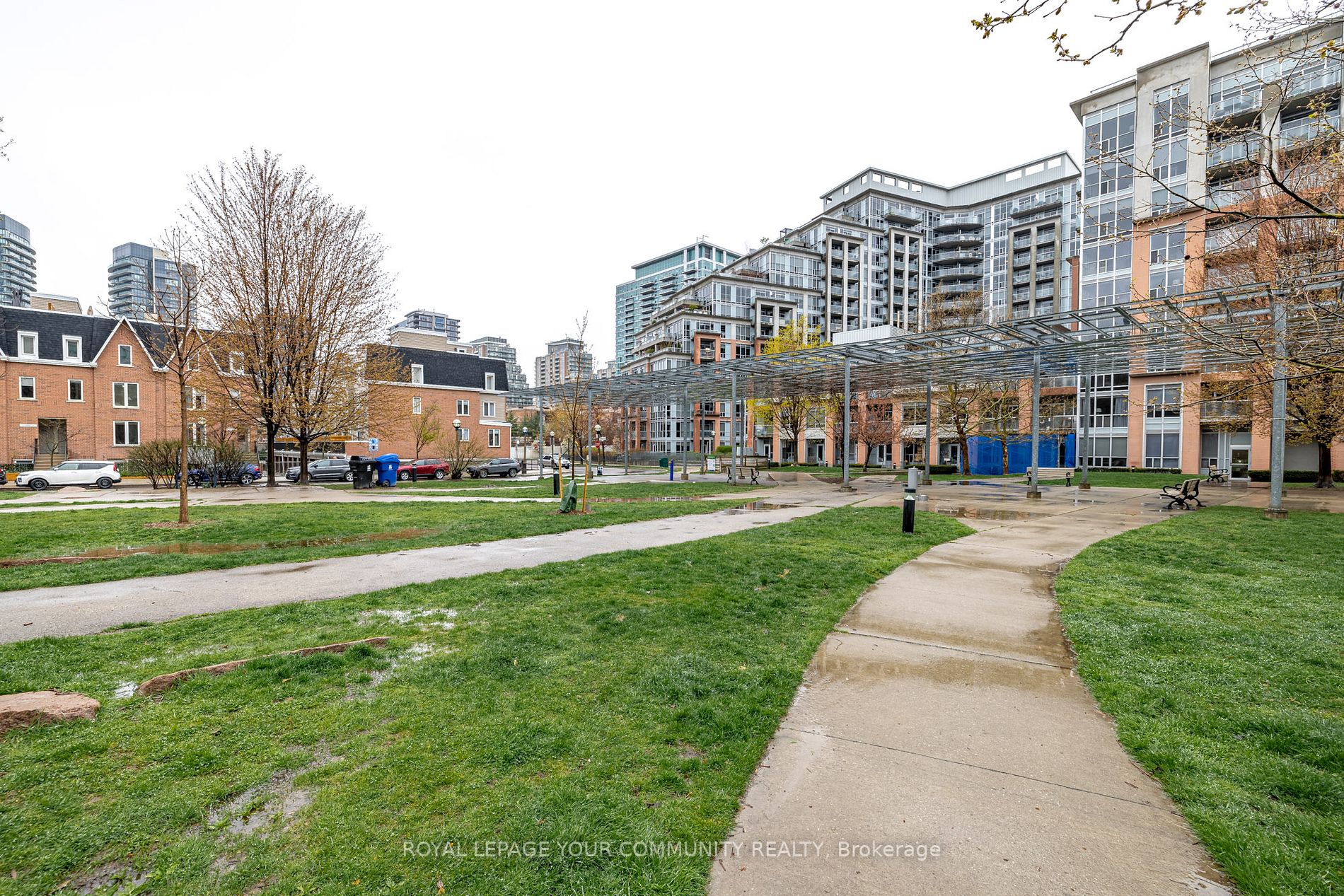 915 King St W, #506