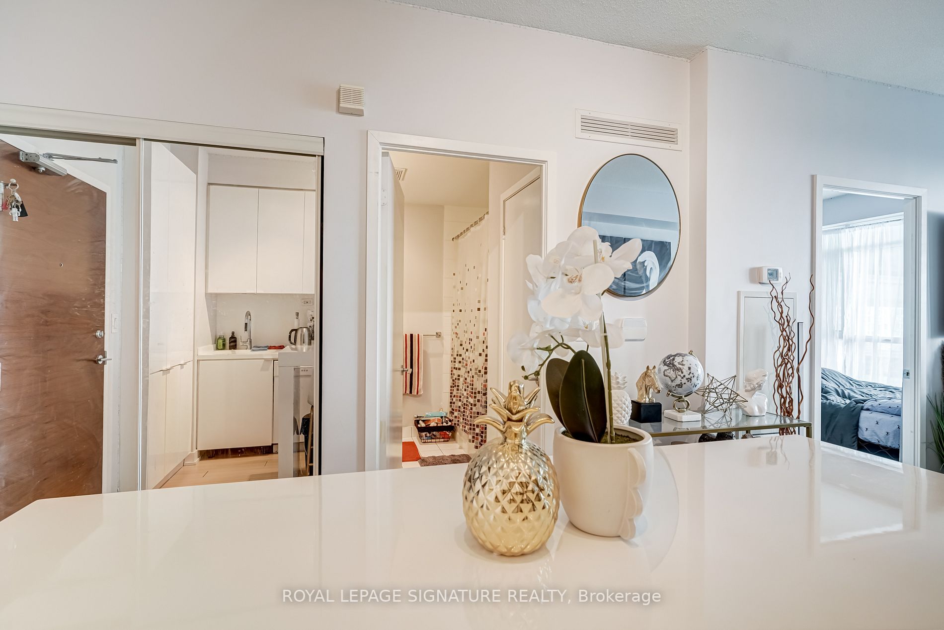 Listing C5936276 - Large Photo # 18
