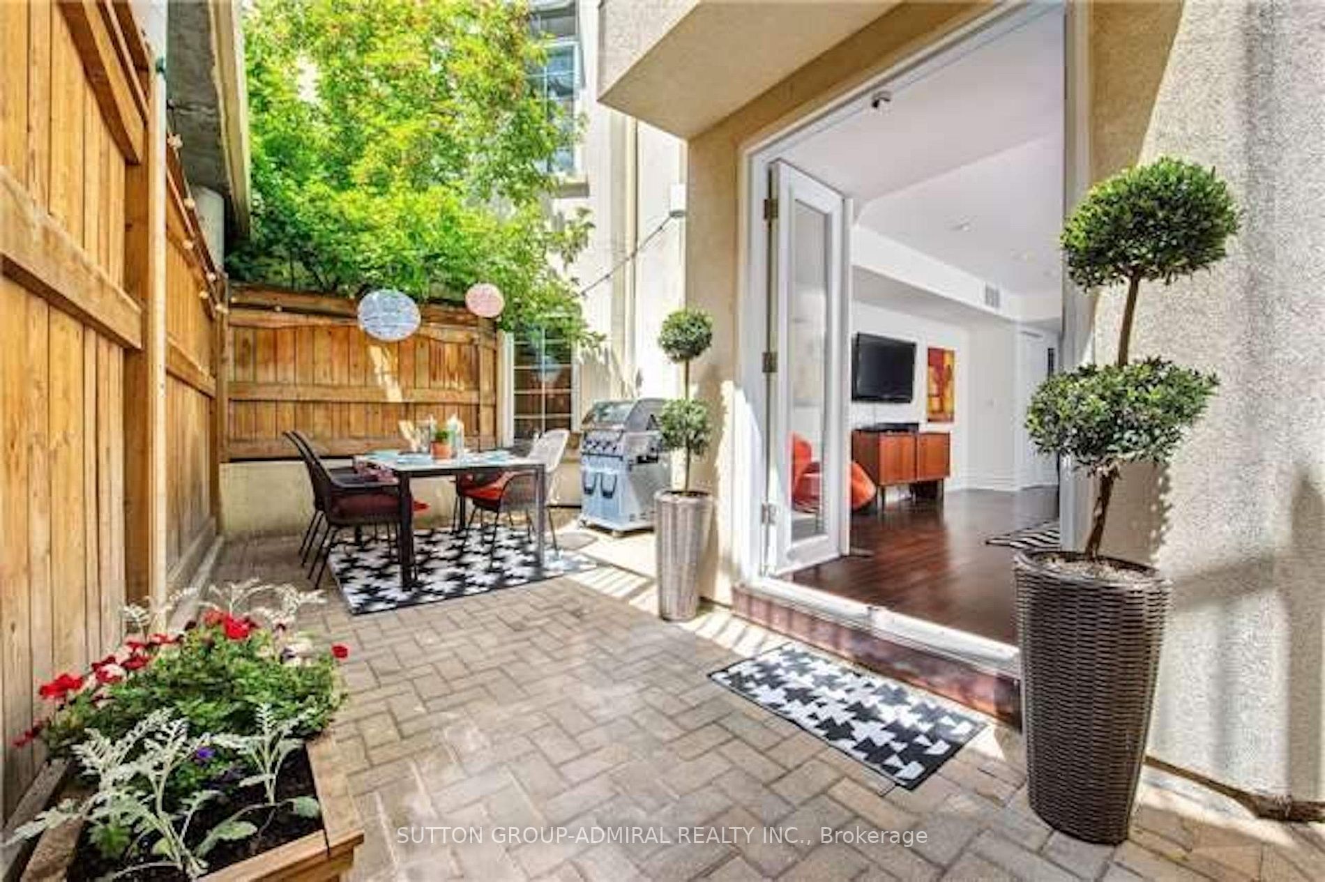 539 Jarvis Street, #M3