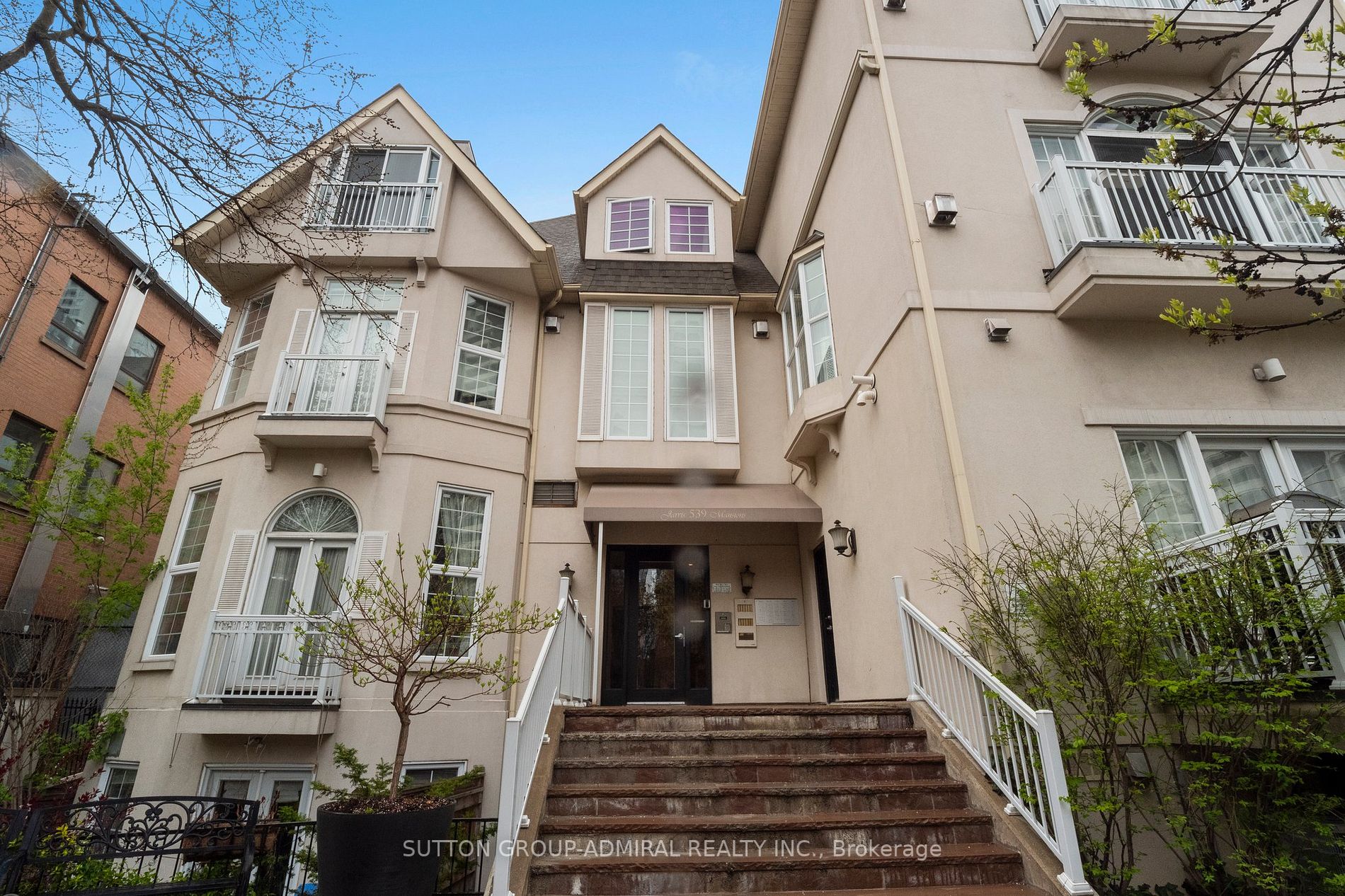 539 Jarvis Street, #M3