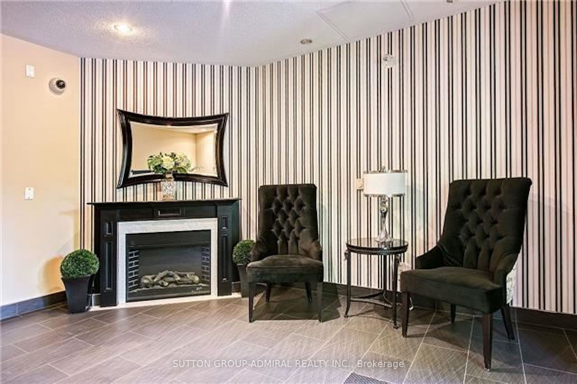 539 Jarvis Street, #M3