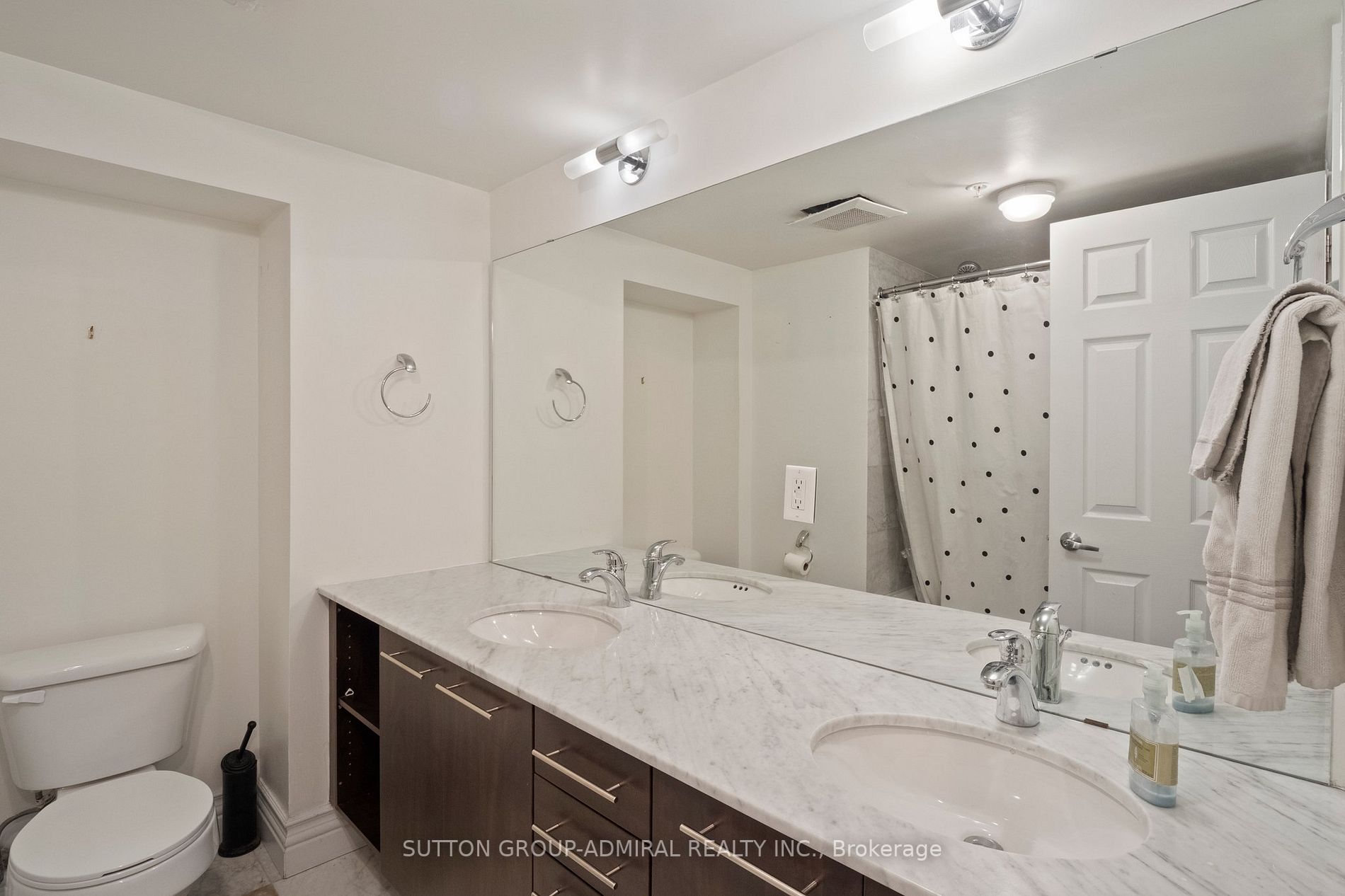 539 Jarvis Street, #M3