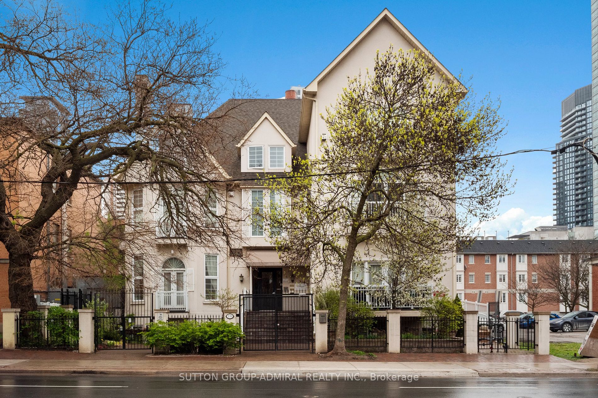 539 Jarvis Street, #M3