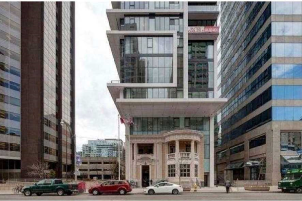 426 University Ave, Toronto