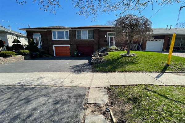 9 Willesden Rd, Toronto