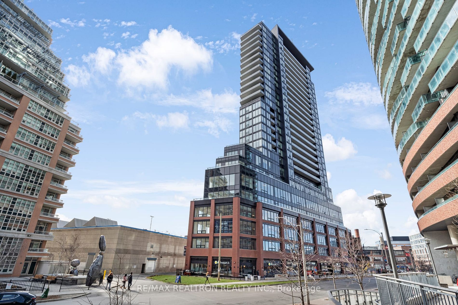 135 East Liberty St, #1905