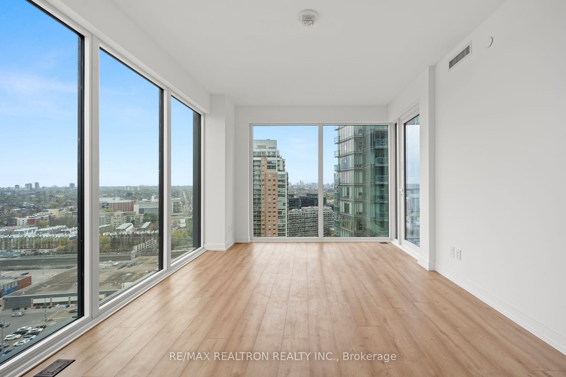 135 East Liberty St, #1905