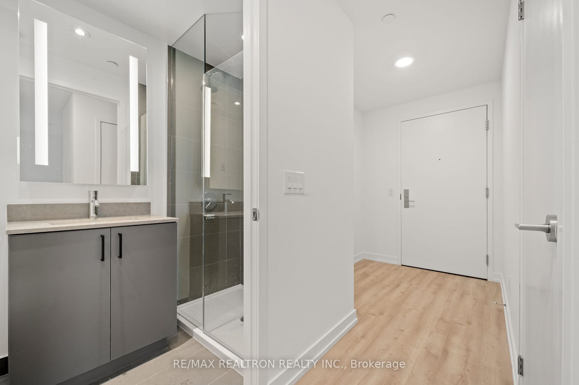 135 East Liberty St, #1905