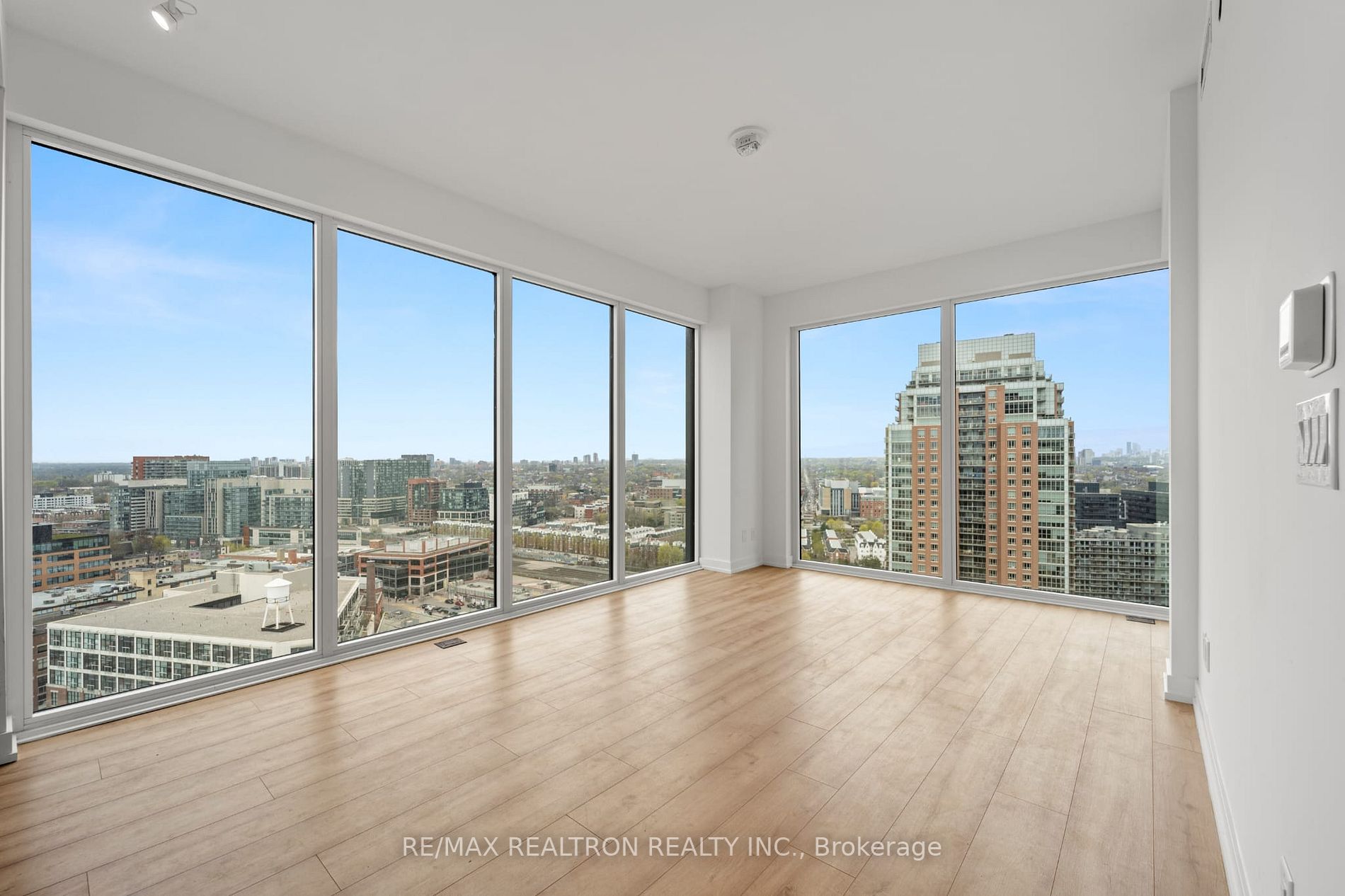 135 East Liberty St, #1905