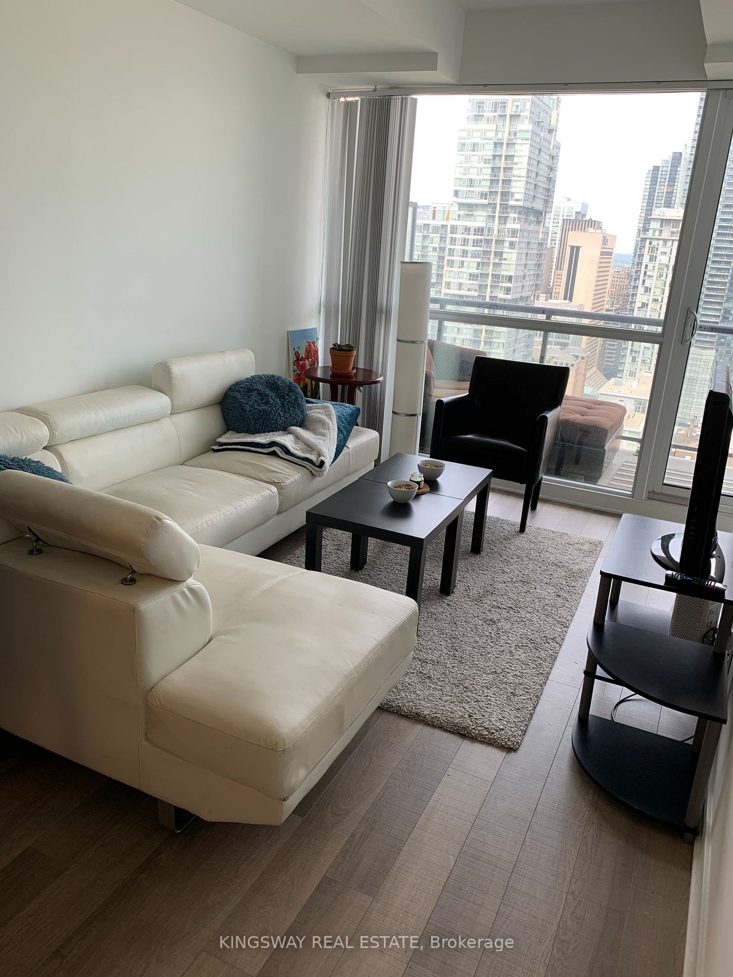 290 Adelaide St W, #3009