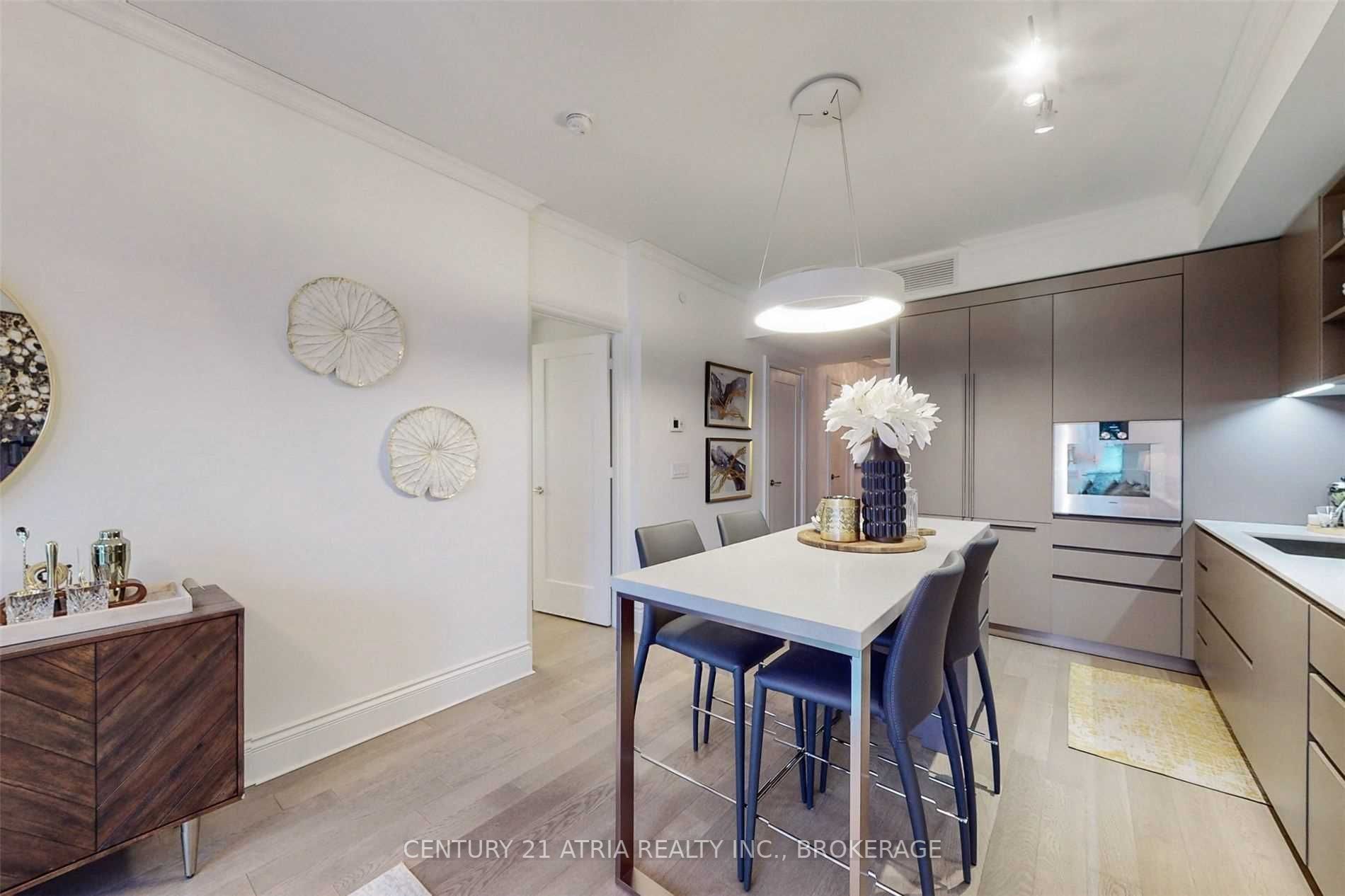 128 Pears Ave, #305