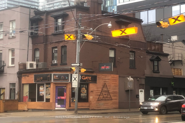 203 Dundas St E, Toronto