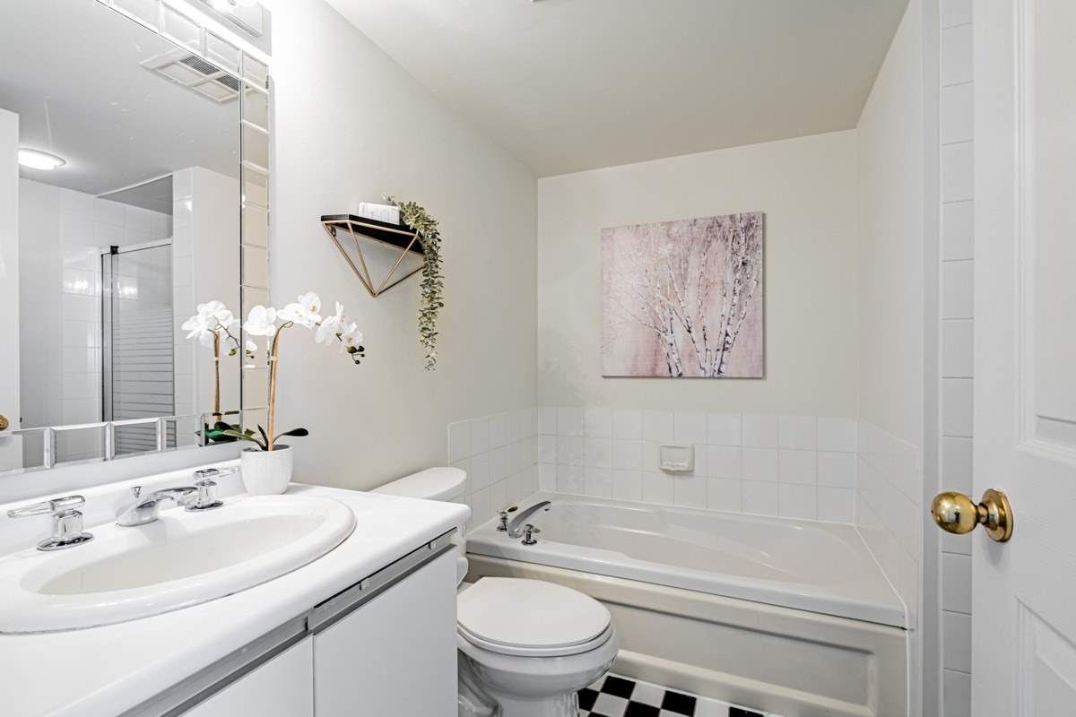 Listing C5938957 - Large Photo # 25