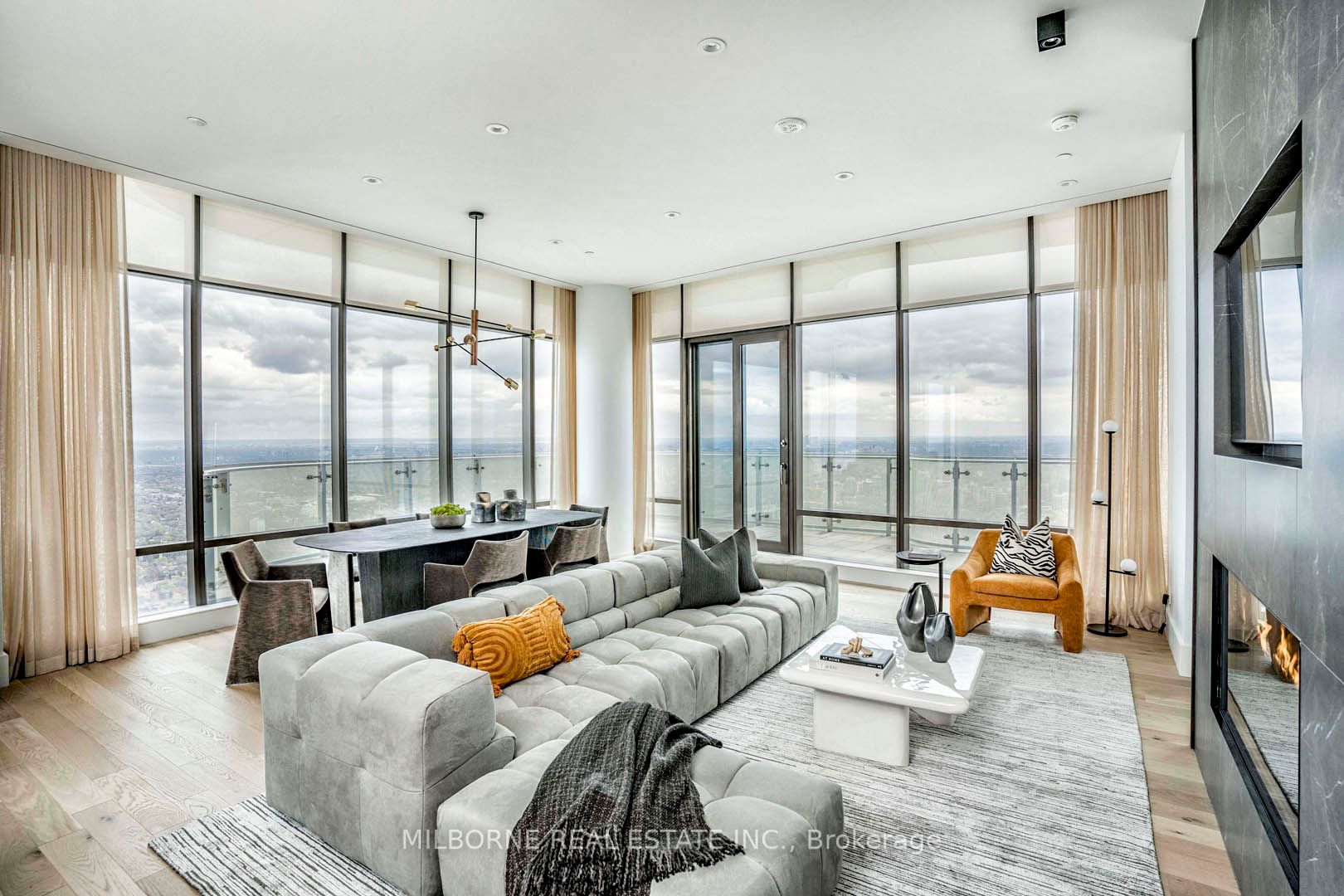 1 Bloor St E, #7504
