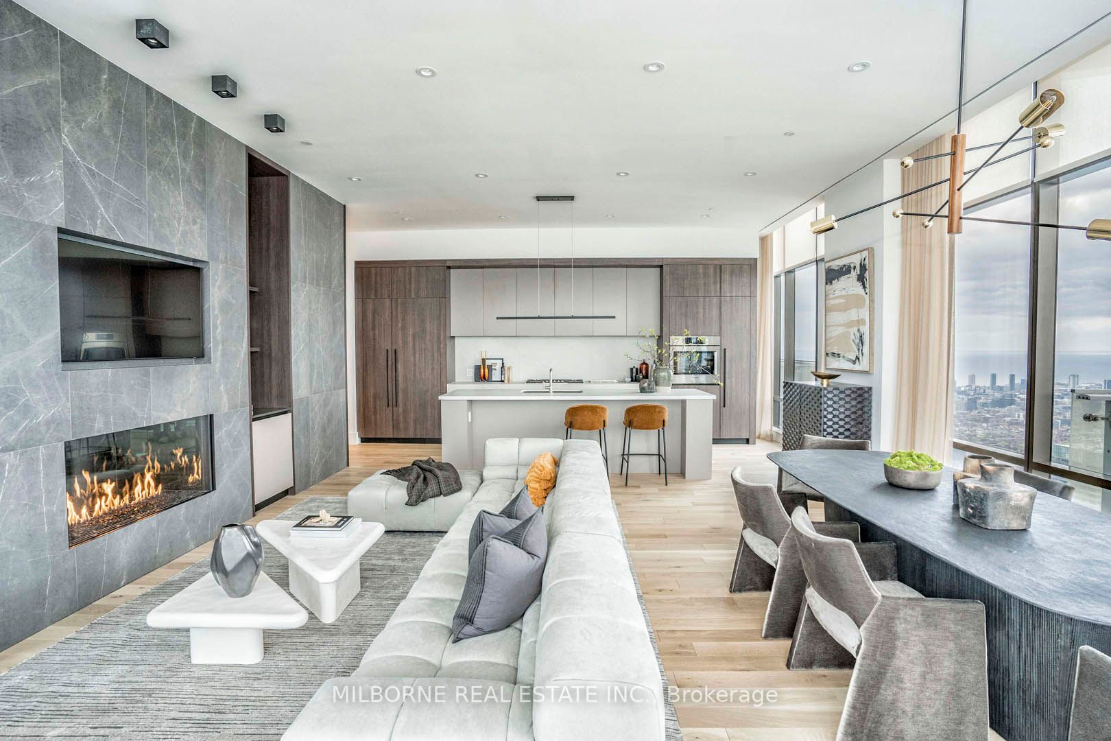 1 Bloor St E, #7504