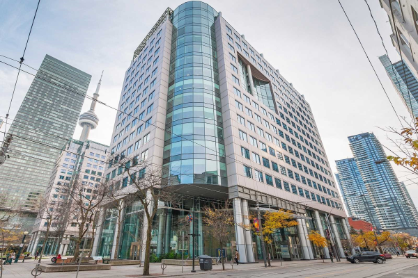 225 King St W, Toronto