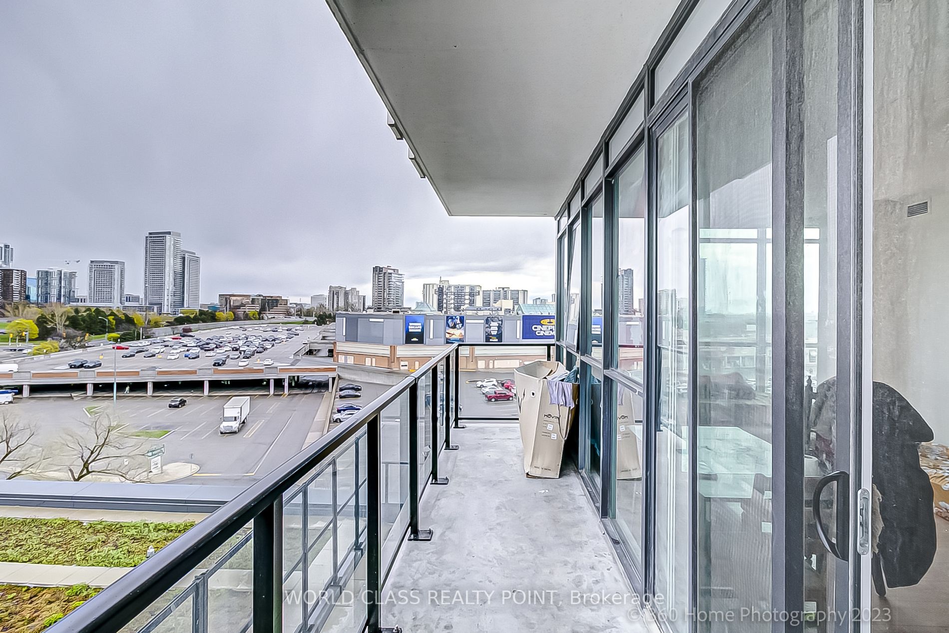150 Fairview Mall Dr E, #611