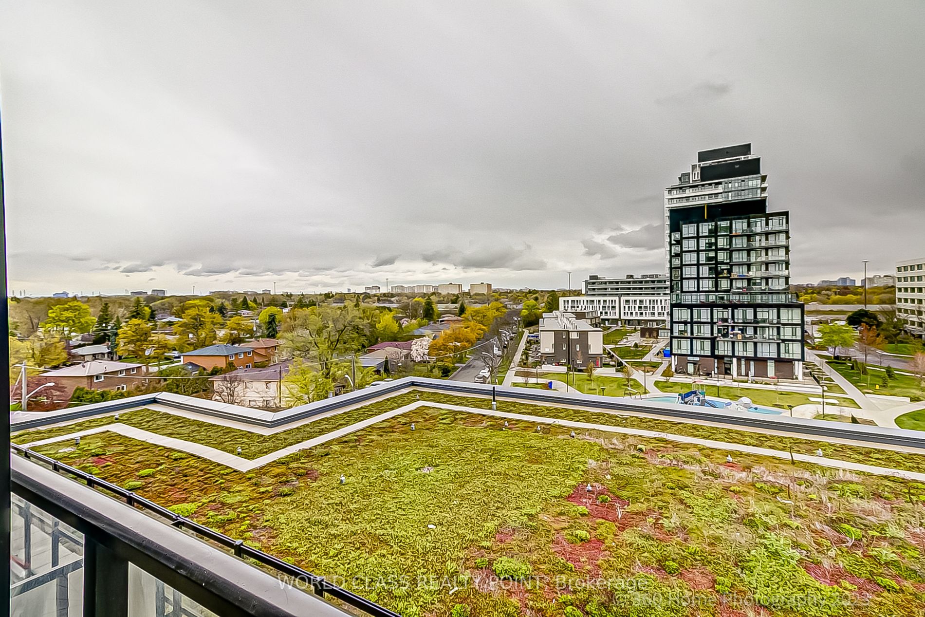 150 Fairview Mall Dr E, #611