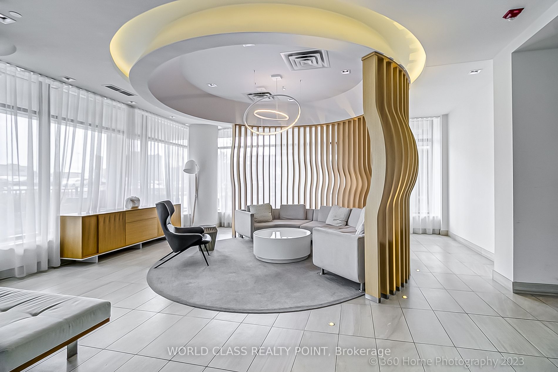 150 Fairview Mall Dr E, #611