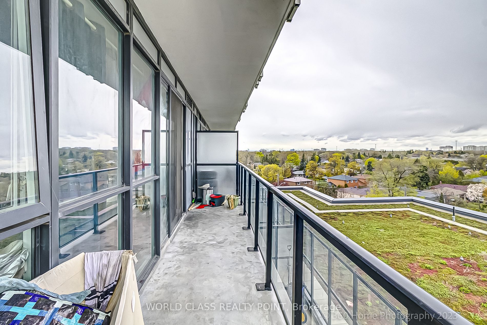 150 Fairview Mall Dr E, #611