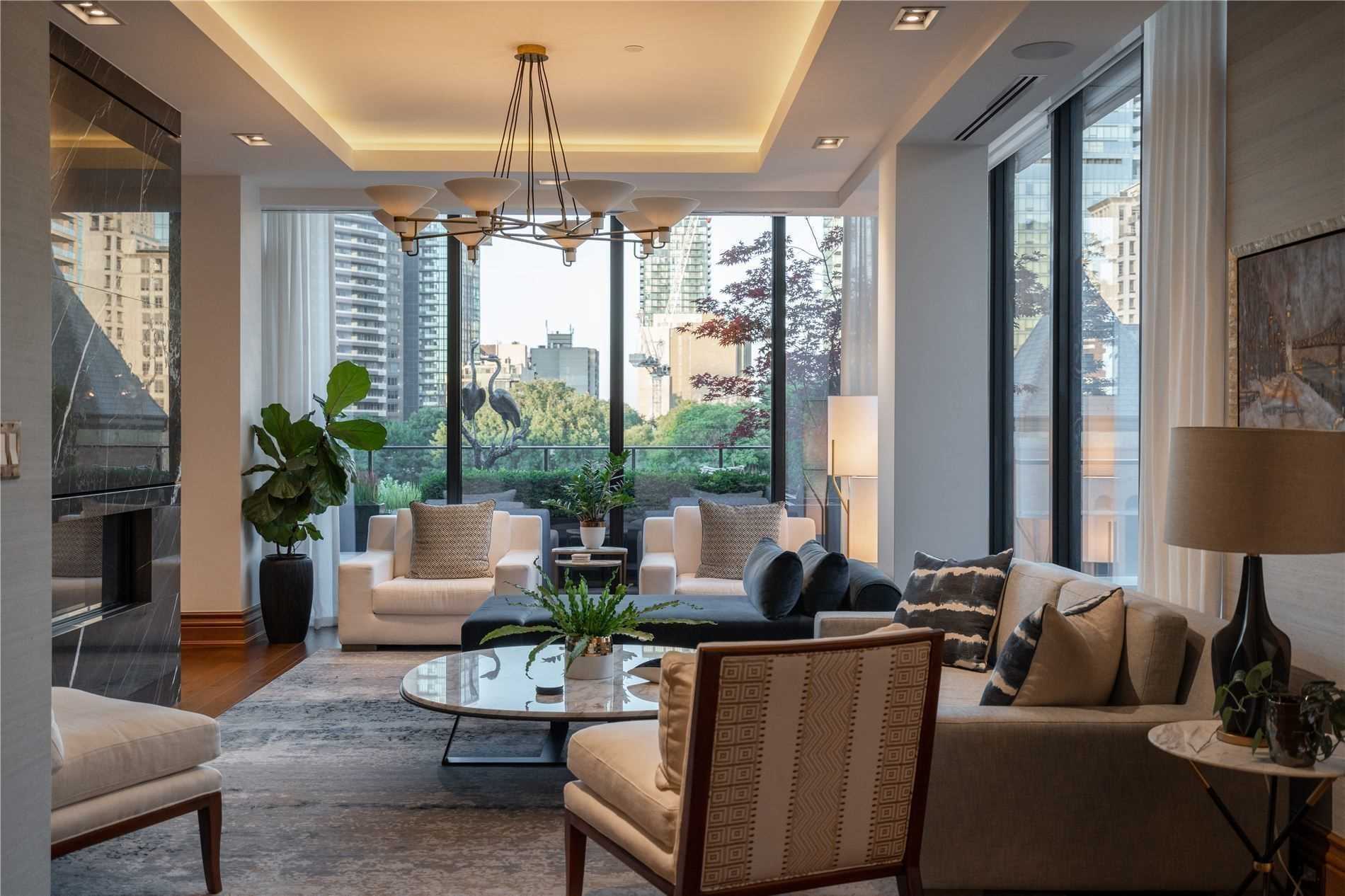 36 Hazelton Ave, #5B