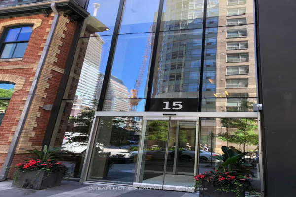 15 Grenville St, Toronto