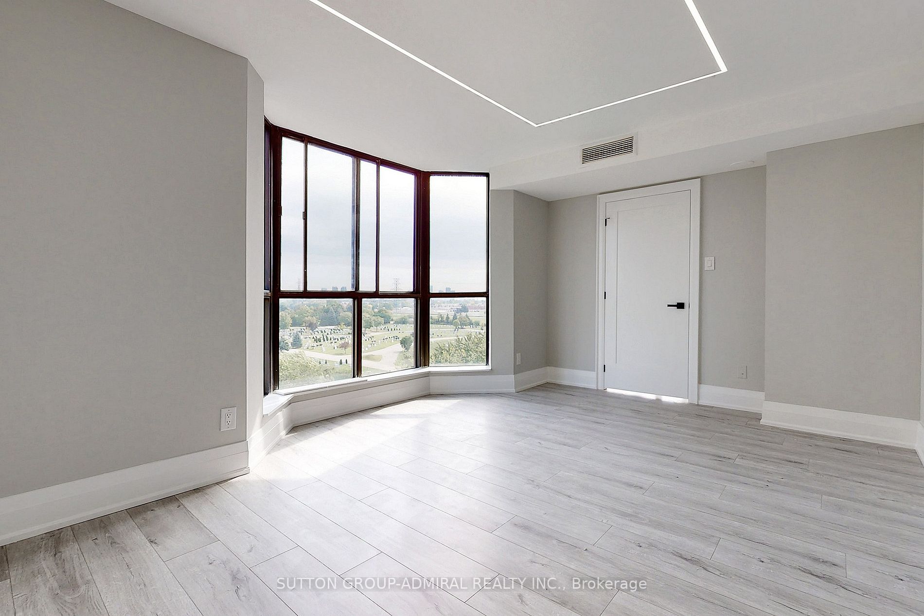 Listing C5940580 - Large Photo # 24