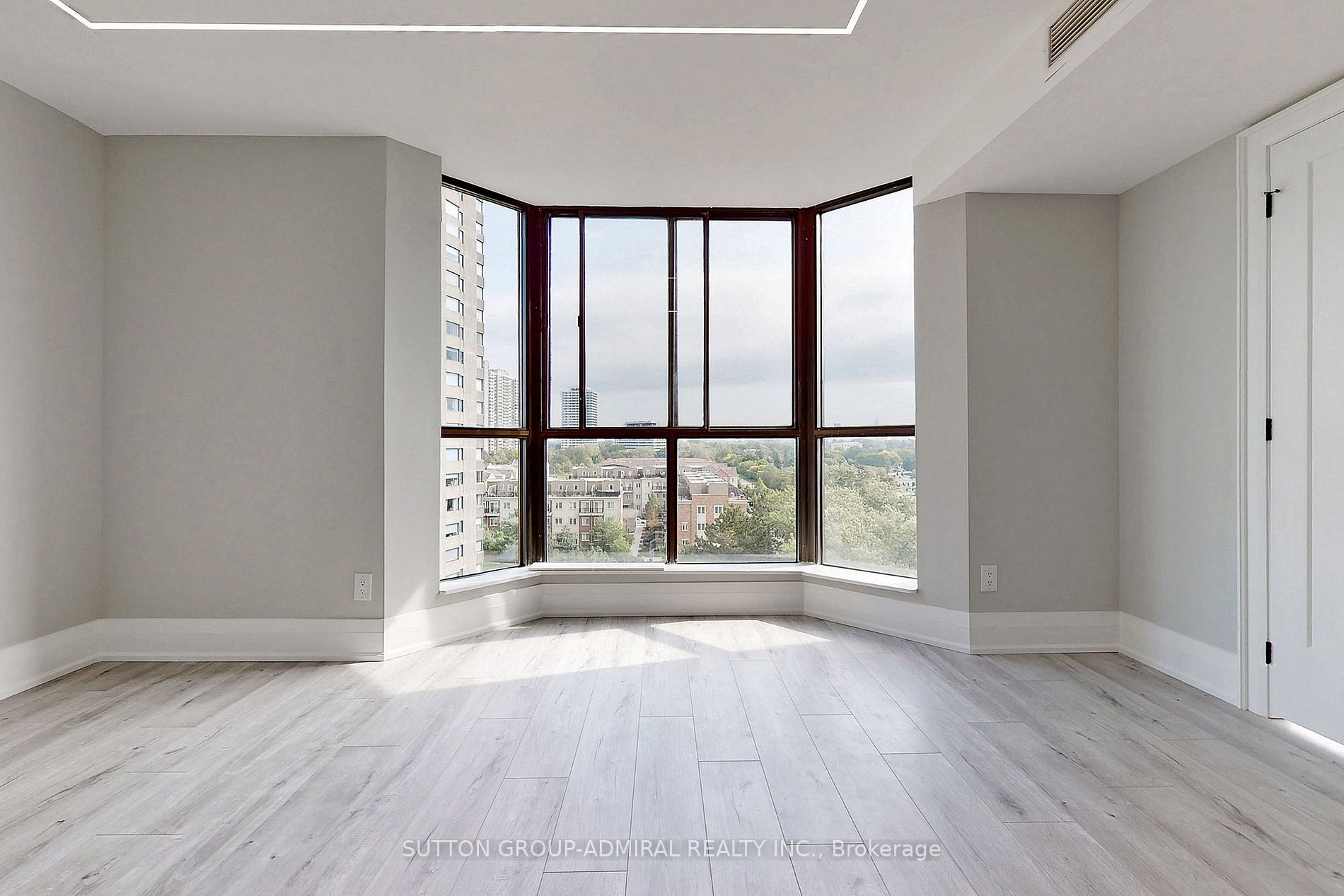 Listing C5940580 - Large Photo # 20