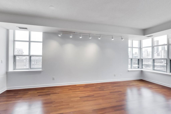 438 Richmond St W, Toronto