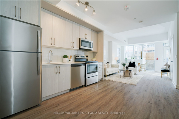 498B Eglinton Ave E, Toronto