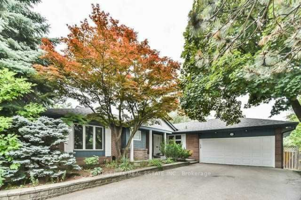 137 Burbank Dr