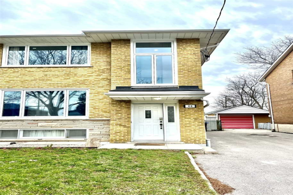 44 Wyndcliff Cres, Toronto