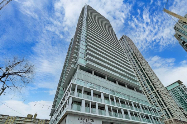 99 Broadway Ave, Toronto
