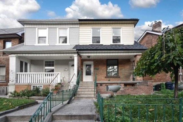 300 Montrose Ave, Toronto