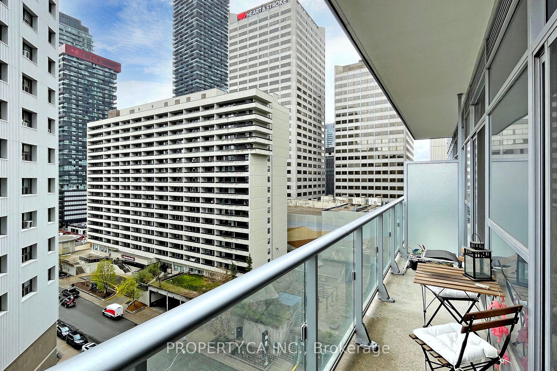 58 Orchard View Boulevard, #1006