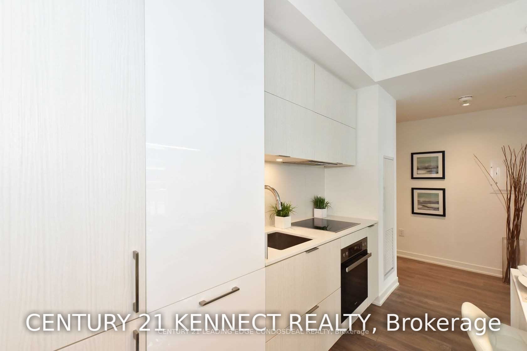 20 Richardson St, #814