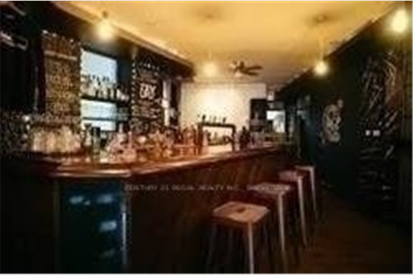 1144 College St, Toronto