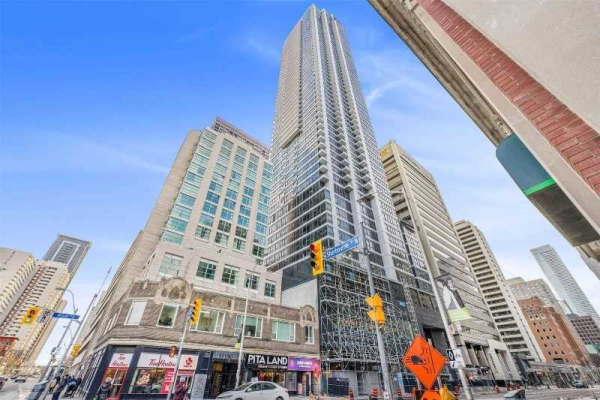 395 Bloor St E, Toronto