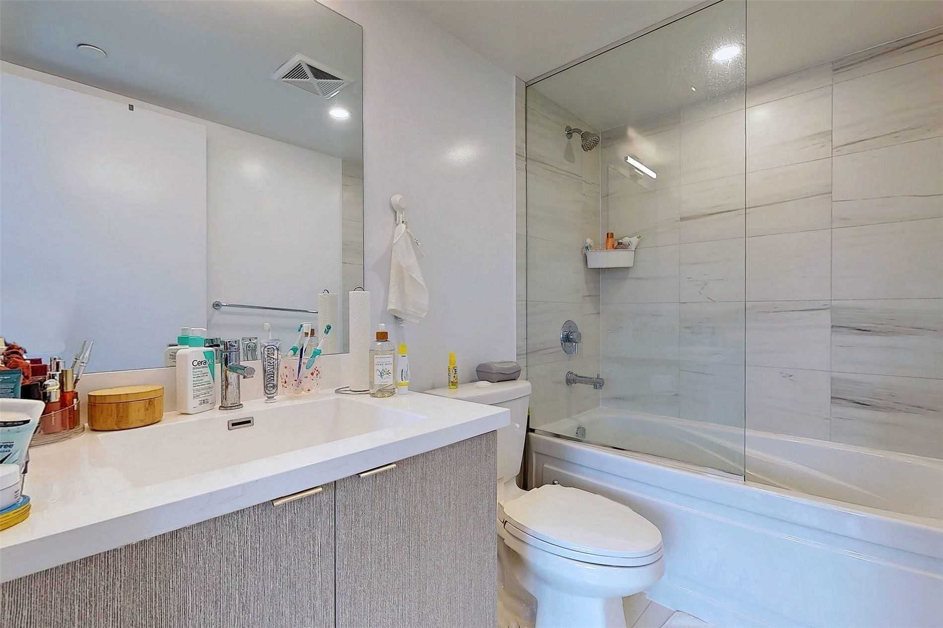 219 Dundas St E, #1709
