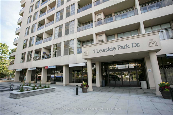 1 Leaside Park Dr, Toronto