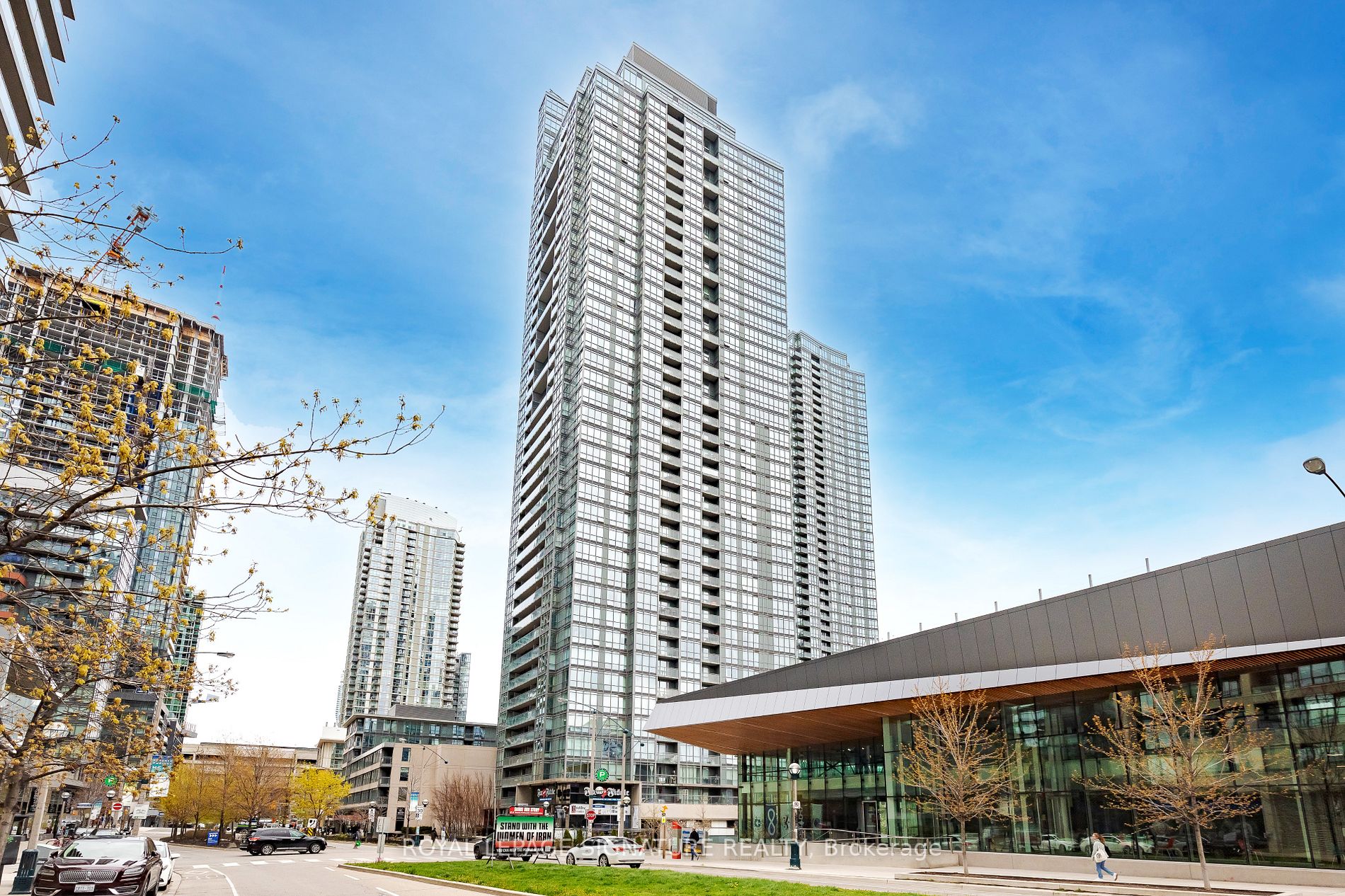 15 Fort York Blvd, #4009