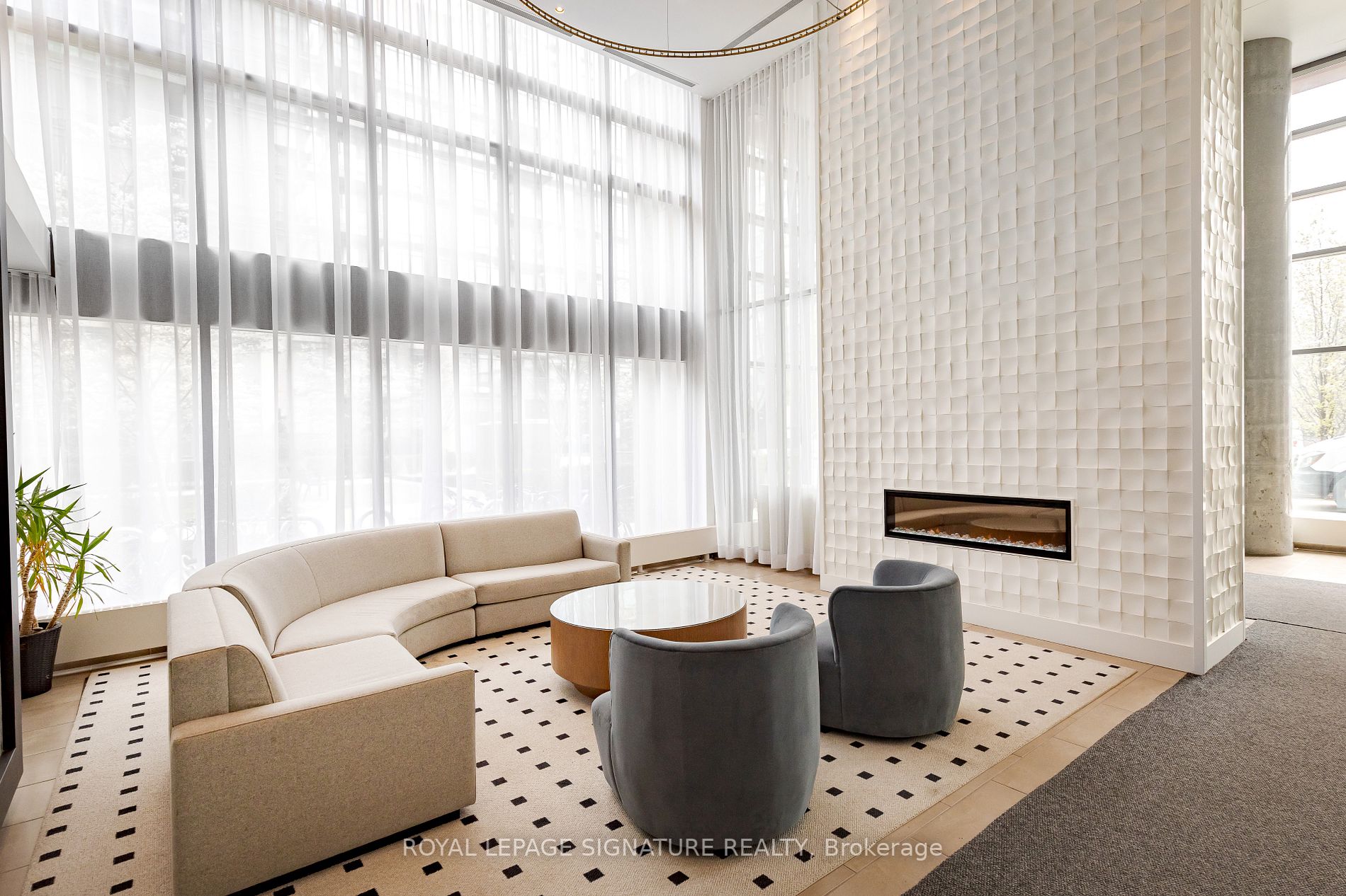15 Fort York Blvd, #4009