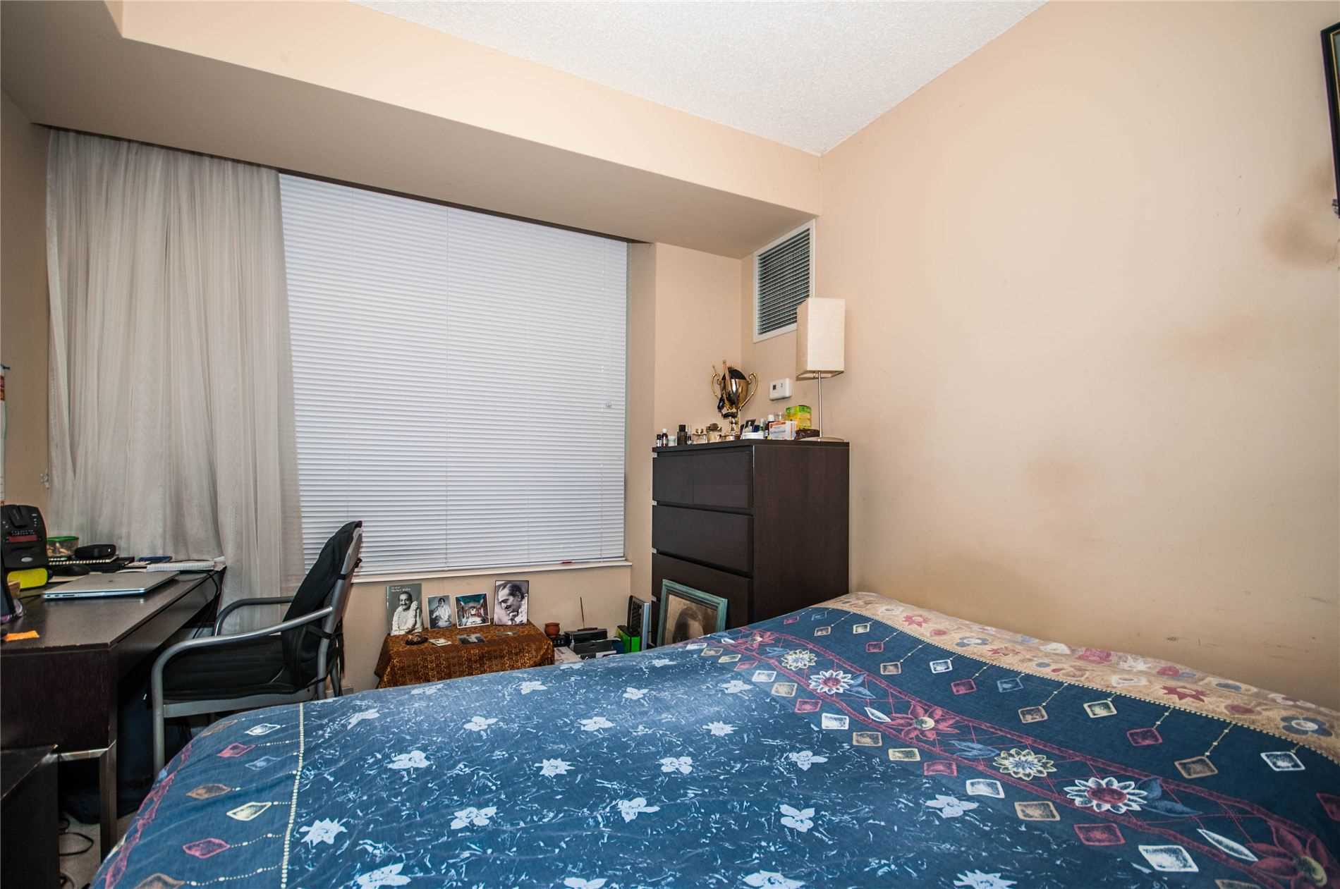 Listing C5946431 - Large Photo # 21