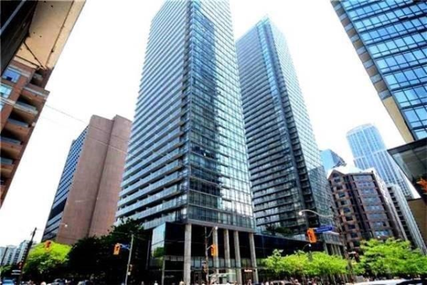 37 Grosvenor St, Toronto